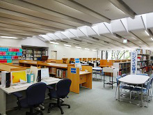 3階 参考閲覧室の写真